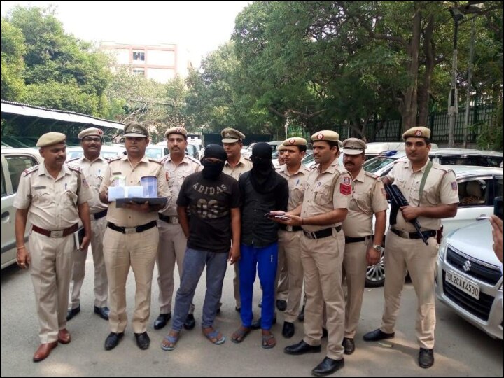 Delhi police in action, starts operation clean, arrest 4 robbers in within 24 hourse दिल्ली पुलिस ने शुरू किया ऑपरेशन सफाया, 24 घंटे में चार डेस्पेरेट रोबर्स को किया गिरफ्तार