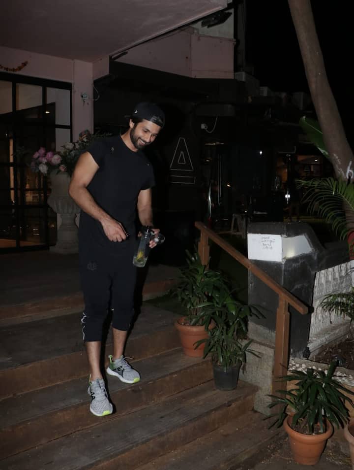 आपको बता दें कि 'कबीर सिंह' में शाहिद कपूर के साथ कियारा आडवानी अहम रोल में नज़र आई थीं. इस फिल्म का निर्देशन संदीप रेड्डी वांगा ने किया है. (तस्वीर: मानव मंगलानी)