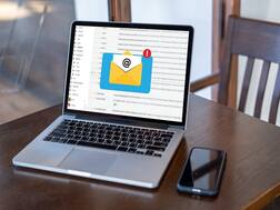 सावधान! फोन या लैपटॉप से डाटा लीक हो सकता है, बेचने से पहले ध्यान रखें ये बातें