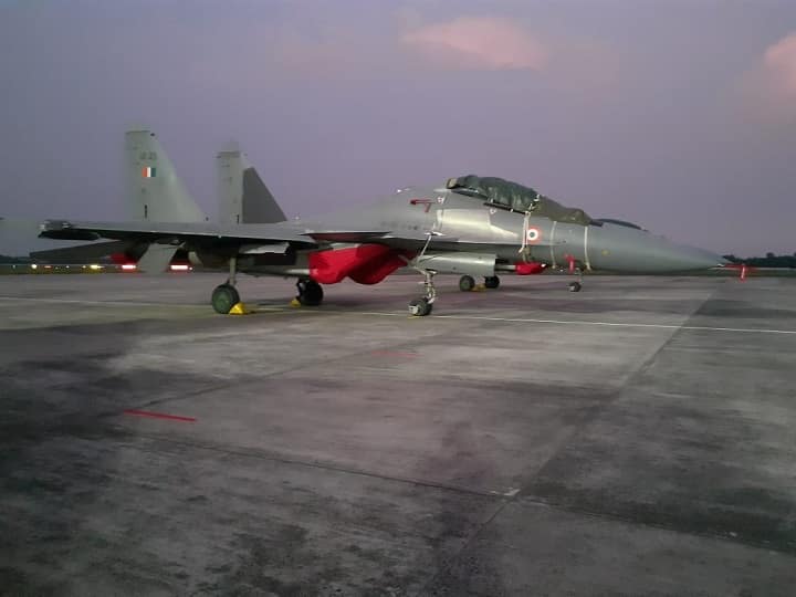 Air force exercise at civil airports along china border चीन बॉर्डर से सटे सिविल एयरपोर्ट पर भारतीय वायुसेना ने शुरू की खास एक्सरसाइज