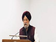 अब हरदीप पुरी ने भी कहा, मेट्रो, कैब के कारण कारों की बिक्री में कमी आई