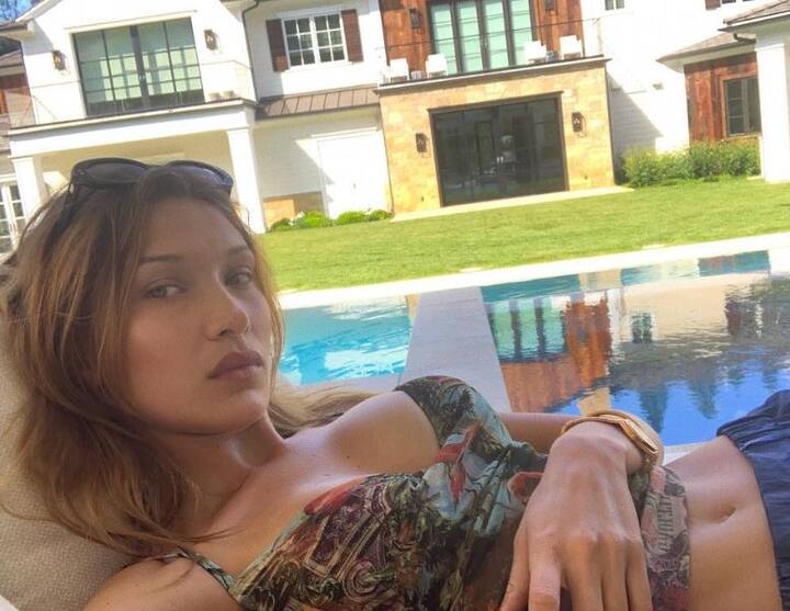  उनकी ठुड्डी का माफ चेहरे के माप में सबसे अधिक रेटिंग पाने वाला हिस्सा है जो कि 99.7 फीसदी का है और सुंदरता के पैमाने में परफेक्ट शेप के हिसाब से सिर्फ 0.3 फीसदी ही दूर है.