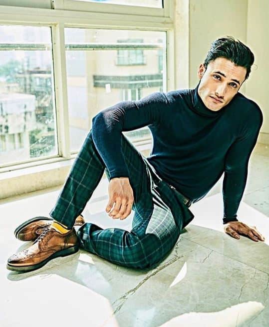 आसिम रियाज: अभी तक काफी सारी लड़ाईयों का हिस्सा रह चुके आसिम भी इस बार नॉमिनेट हुए हैं और घर से बेघर हो सकते हैं. हालांकि इस चारों में से कोई एक ही प्रतिभागी घर से बाहर होगा.