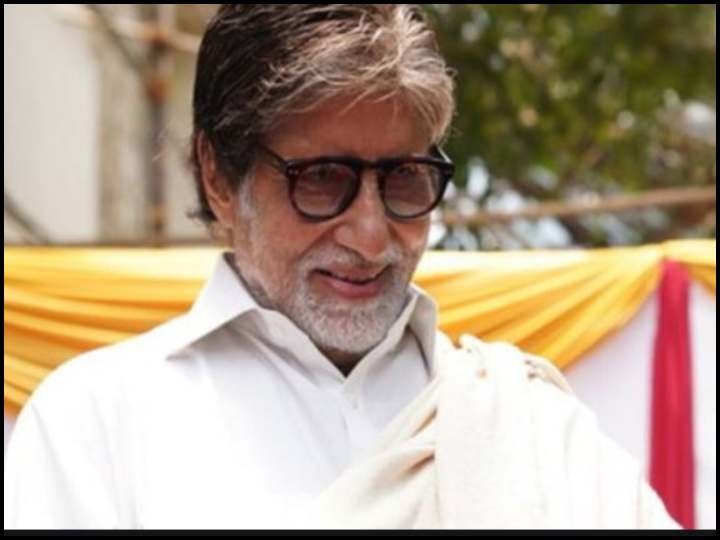 Amitabh Bachchan told his fans on Hindi version of selfie Amitabh Bachchan latest news big b अमिताभ बच्चन ने अपने फैंस को बताया सेल्फी का हिंदी मतलब