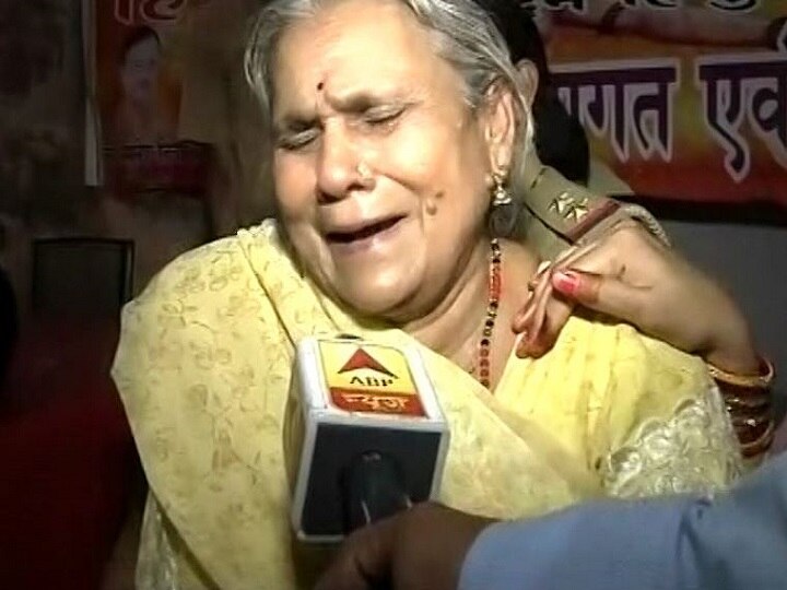 UP- Kamlesh Tiwari massacre- Mother Kusum Tiwari said- Yogis were jealous of my son, had reduced security कमलेश तिवारी हत्याकांड: मां कुसुम तिवारी ने योगी सरकार पर लगाए कई गंभीर आरोप