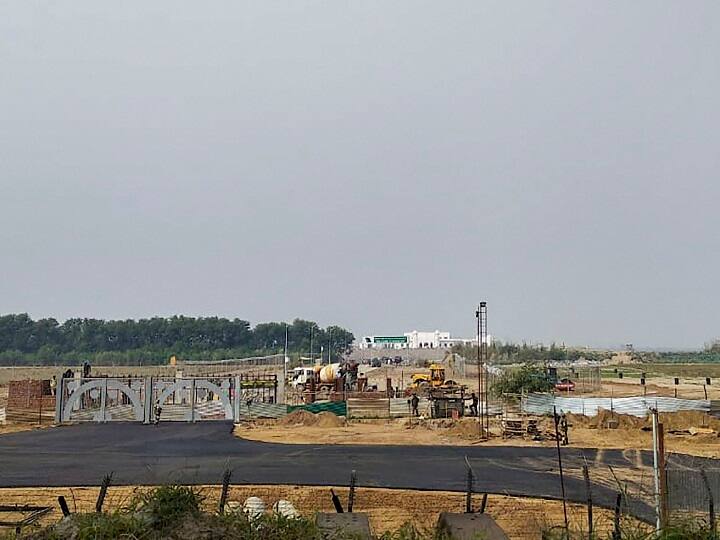 Kartarpur corridor Online registration for to begin for Sikh Pilgrims करतारपुर साहिब के दर्शन के लिए आज से शुरू हो रहा है ऑनलाइन रजिस्ट्रेशन, फीस को लेकर फंसा है पेंच