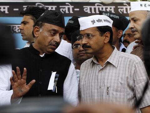 दिल्ली: BJP ने कहा- हम देंगे AAP से सस्ती बिजली, केजरीवाल बोले- ये लोग सब्सिडी खत्म कर देंगे दिल्ली: BJP ने कहा- हम देंगे AAP से सस्ती बिजली, केजरीवाल बोले- ये लोग सब्सिडी खत्म कर देंगे