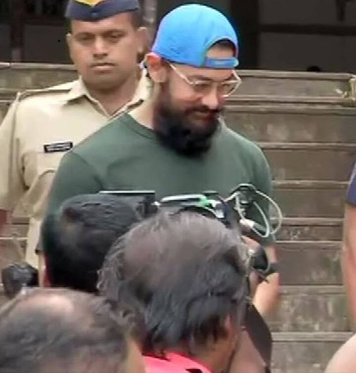 इस दौरान आमिर खान ने मीडिया से भी बातचीत की. (Photo Credit: ANI twitter)