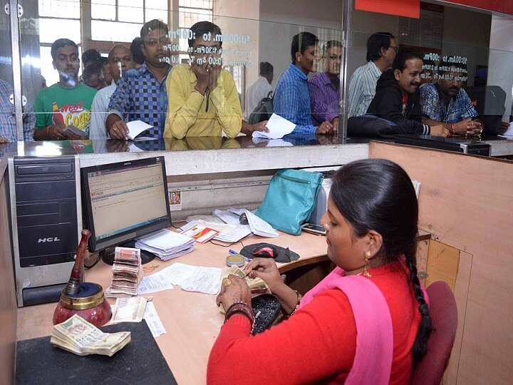 India Post OfficeSmall savings plan provides return know which scheme is beneficial for you India Post Office: छोटी बचत योजना प्रदान करती है इतना रिर्टन, जानिए कौन सी स्कीम आपके लिए है फायदेमंद
