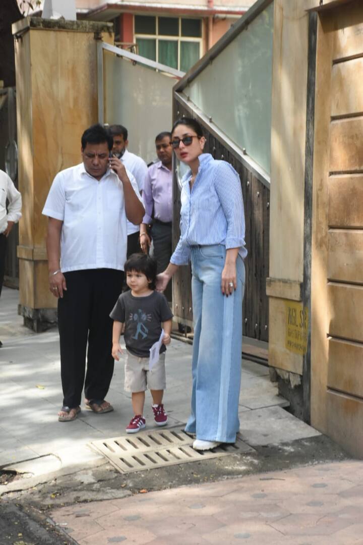 खास बात ये है कि पोलिंग स्टेशन पर करीना कपूर खान अपने बेटे तैमूर अली खान के साथ पहुंचीं. (तस्वीर: मानल मंगलानी)