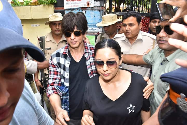 शाहरुख खान और गौरी खान. (तस्वीर: मानल मंगलानी)