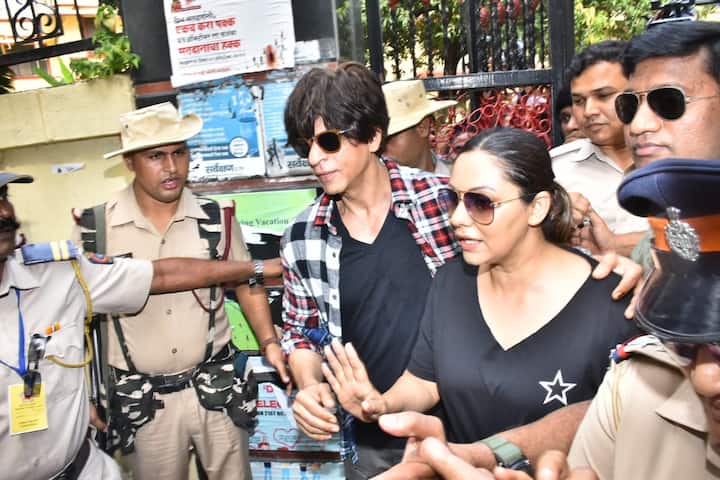 शाहरुख खान और गौरी खान. (तस्वीर: मानल मंगलानी)