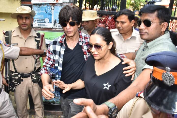 शाहरुख खान और गौरी खान. (तस्वीर: मानल मंगलानी)