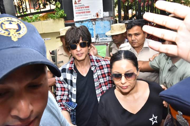 शाहरुख खान और गौरी खान. (तस्वीर: मानल मंगलानी)