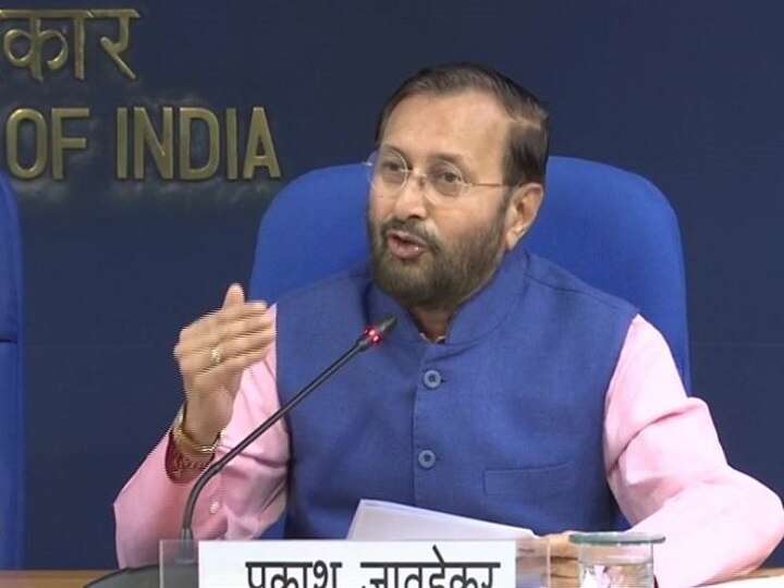 Arvind Kejriwal and Congress in favor of illegal infiltrators says Union Minister Prakash Javadekar अरविंद केजरीवाल और कांग्रेस अवैध घुसपैठियों के पक्ष में है- केंद्रीय मंत्री प्रकाश जावड़ेकर