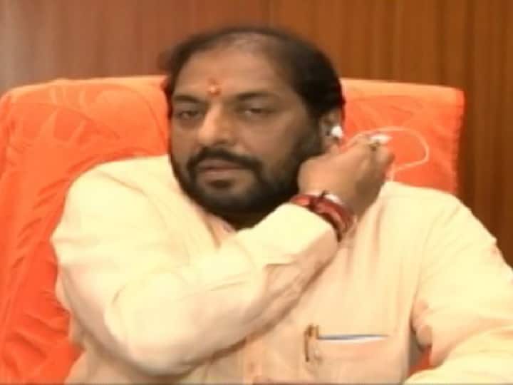 आपराधिक रिकॉर्ड पर ABP न्यूज़ ने किया सवाल तो तिलमिलाए गोपाल कांडा, कैमरे को ढका और इंटरव्यू छोड़ भागे Haryana election results BJP supporter Gopal Kanda walk out in the middle of interview आपराधिक रिकॉर्ड पर ABP न्यूज़ ने किया सवाल तो तिलमिलाए गोपाल कांडा, कैमरे को ढका और इंटरव्यू छोड़ भागे