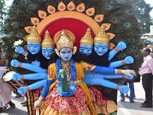 देखें- राम के राज्याभिषेक की भव्य तस्वीरें, सीएम योगी आदित्यनाथ ने की शिरकत