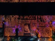 देखें- अयोध्या में दीपोत्सव की भव्य तस्वीरें, गिनीज वर्ल्ड बुक में दर्ज हुआ नाम