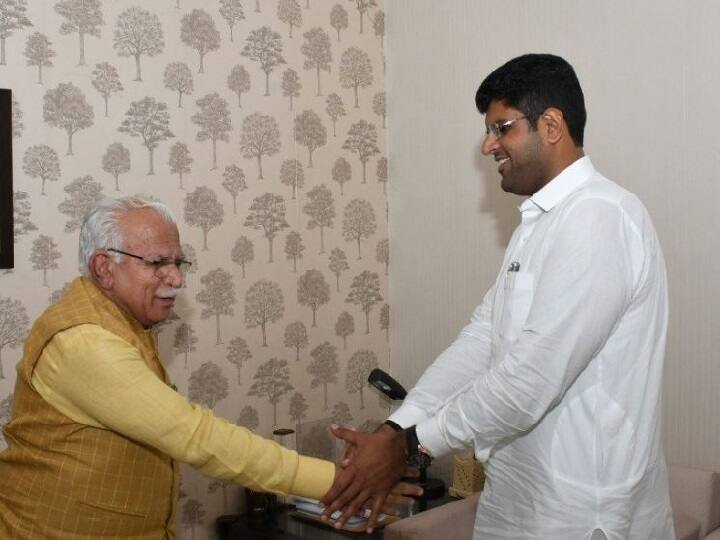 अब हरियाणा में प्राइवेट नौकरियों में भी स्थानीय लोगों के लिए 75 फीसदी सीटें होंगी आरक्षित, विधानसभा से बिल पास Bill providing 75 per cent reservation in private jobs to people from the State passed in Haryana Assembly अब हरियाणा में प्राइवेट नौकरियों में भी स्थानीय लोगों के लिए 75 फीसदी सीटें होंगी आरक्षित, विधानसभा से बिल पास