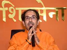 CM पद पर BJP से तकरार के बीच शिवसेना ने की पवार की तारीफ, कहा- सत्ता का ‘रिमोट कंट्रोल’ उद्धव के हाथ में