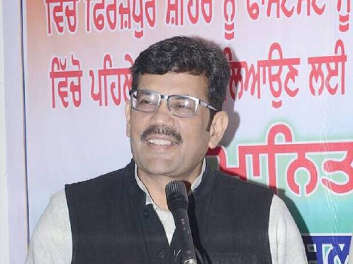 पंजाब: बीजेपी नेता कमल शर्मा का दिल का दौरा पड़ने से निधन, सुबह ही दिवाली की दी थी शुभकामनाएं Former Punjab BJP President Kamal Sharma passed away after suffering a heart attack पंजाब: बीजेपी नेता कमल शर्मा का दिल का दौरा पड़ने से निधन, सुबह ही दिवाली की दी थी शुभकामनाएं