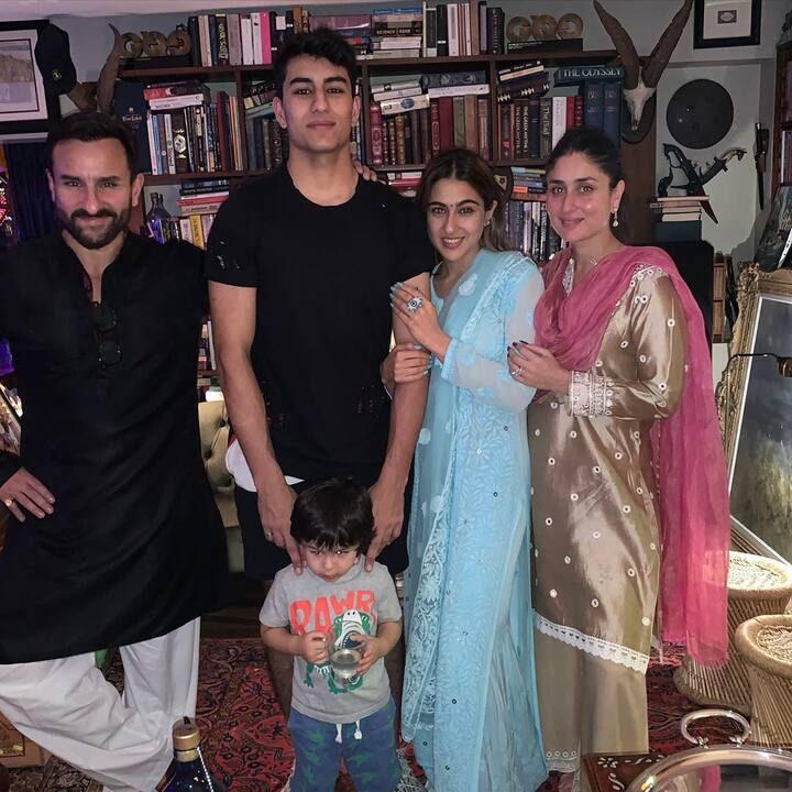 सारा ने ये तस्वीरें इंस्टाग्राम पर साझा की हैं, जिनमें वो तीनों के साथ पोज देती नजर आ रही हैं, इसमें उनके भाई इब्राहिम भी हैं. (तस्वीर: INSTAGRAM)