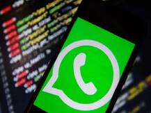 WhatsApp पर तेजी से वायरल हो रहा है ये फर्जी मैसेज, भूल से भी न करें क्लिक