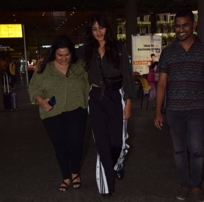 ये पहली बार नहीं है जब ये दोनों स्टार्स साथ में वक्त बिताते नजर आए हैं. इससे पहले दोनों साथ में लद्दाख में नजर आए थे. 