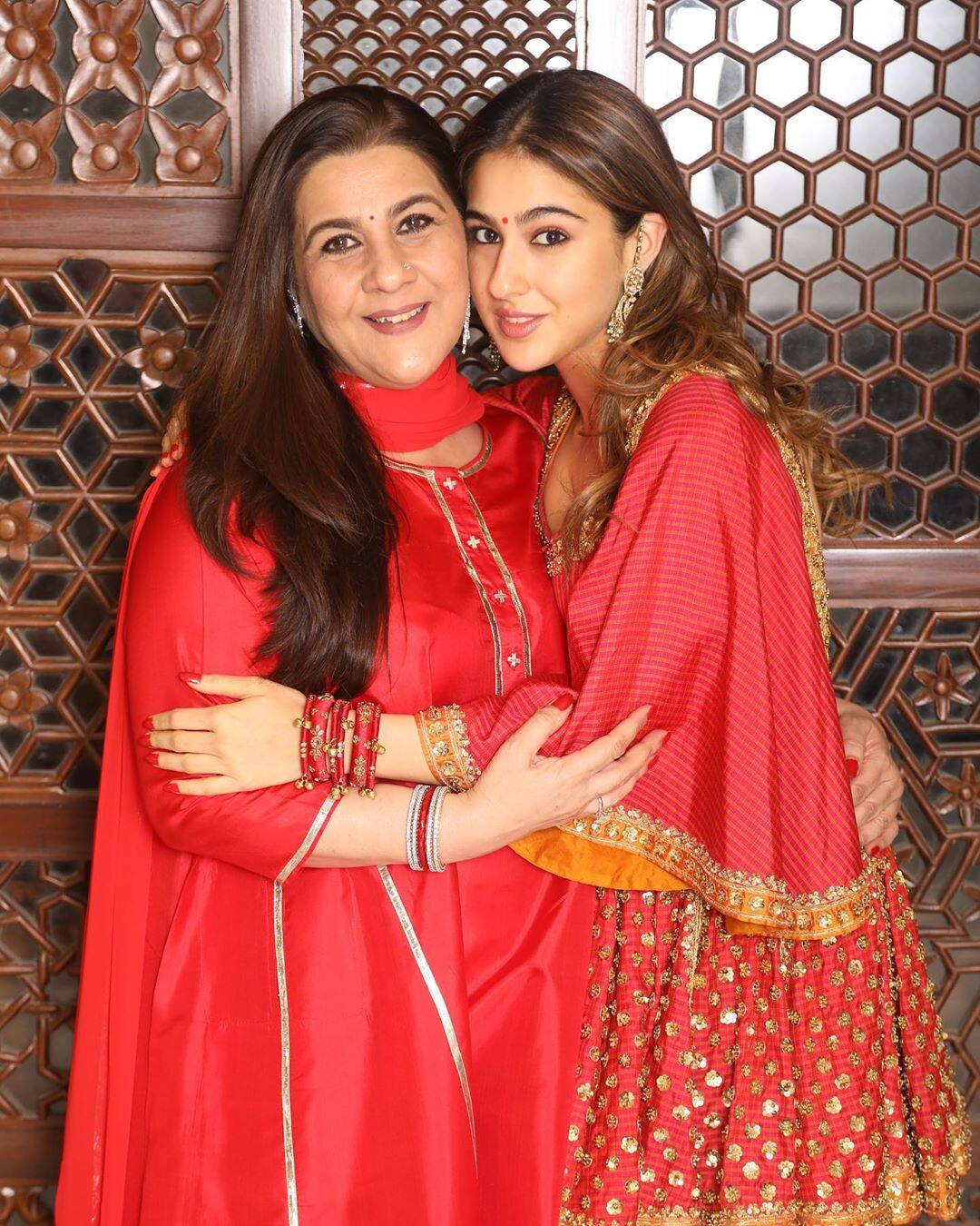 सारा अली खान और ट्विंकल खन्ना की मां से जुड़ चुका है सनी देओल का नाम, इन वजहों से टूट गया था रिश्ता