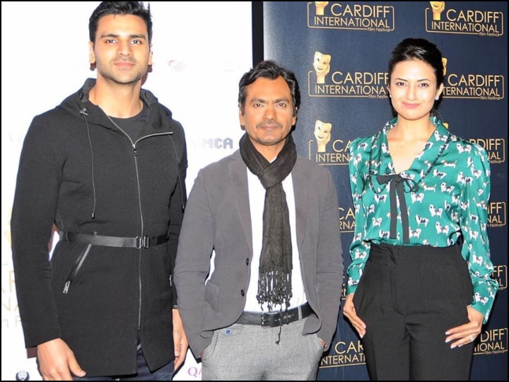 divyanka tripathi give pose with nawazuddin siddiqui in cardiff film festival कार्डिफ फिल्म फेस्टिवल में शामिल हुई दिव्यांका त्रिपाठी, नवाज़ुद्दीन के साथ शेयर की तस्वीर