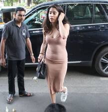 IN PICS: बेहद टाइट आउटफिट में निकलीं जाह्ववी कपूर, सामने आईं ऐसी तस्वीरें