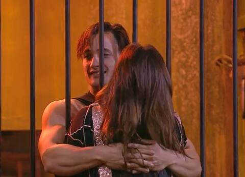 बिग बॉस 13: सिद्धार्थ शुक्ला ने तो नहीं बल्कि आसिम रियाज़ ने इस तरह पूरी की आरती सिंह की फैंटसी बिग बॉस 13: सिद्धार्थ शुक्ला ने तो नहीं बल्कि आसिम रियाज़ ने इस तरह पूरी की आरती सिंह की फैंटसी