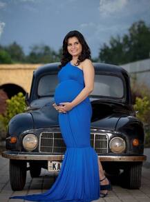 पति के साथ बेबी बंप में 'रिता रिपोर्टर' ने कराया फोटोशूट, वायरल हो रही हैं तस्वीरें