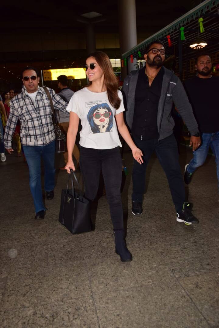 फिल्म में आलिया भट्ट के अलावा उनकी बहन पूजा भट्ट और संजय दत्त भी अहम रोल में नज़र आएंगे. (तस्वीर: मानव मंगलानी)