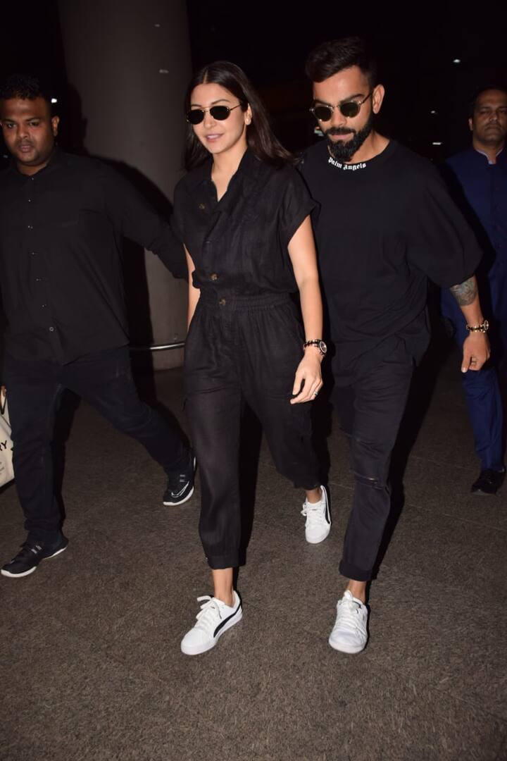 विराट और अनुष्का इस दौरान काफी चिल दिखाई दे रहे थे. (Photo Credit: Manav Manglani)