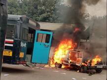 दिल्ली: तीस हजारी कोर्ट में पार्किंग को लेकर पुलिस-वकीलों के बीच हिंसक झड़प