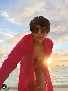 मंदिरा बेदी विदेश में मना रही है छुट्टियां, फिर से सामने आया बेहद दिलकश अंदाज