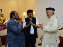 महाराष्ट्र के राज्यपाल से मिले संजय राउत, कहा- सरकार बनाने में शिवसेना कोई अड़चन नहीं