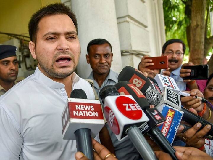 बिहार: NCRB रिपोर्ट और छठ पर जिलाधिकारी की चिट्ठी को लेकर तेजस्वी ने साधा नीतीश पर निशाना Bihar: RJD Leader Tejashwi Yadav Attacks CM Nitish Kumar on NCRB Report बिहार: NCRB रिपोर्ट और छठ पर जिलाधिकारी की चिट्ठी को लेकर तेजस्वी ने साधा नीतीश पर निशाना