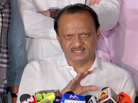 एनसीपी-कांग्रेस के प्रतिनिधिमंडल ने राज्यपाल से की मुलाकात, अजित पवार बोले- किसानों के लिए मदद मांगी एनसीपी-कांग्रेस के प्रतिनिधिमंडल ने राज्यपाल से की मुलाकात, अजित पवार बोले- किसानों के लिए मदद मांगी