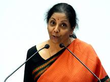 को-ऑपरेटिव बैंकों में सुधारों को लेकर सरकार प्रतिबद्ध- वित्त मंत्री निर्मला सीतारमण