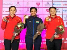 निशानेबाजी : मनु ने साधा गोल्डन निशाना, एशियाई चैम्पियनशिप में जीता पदक