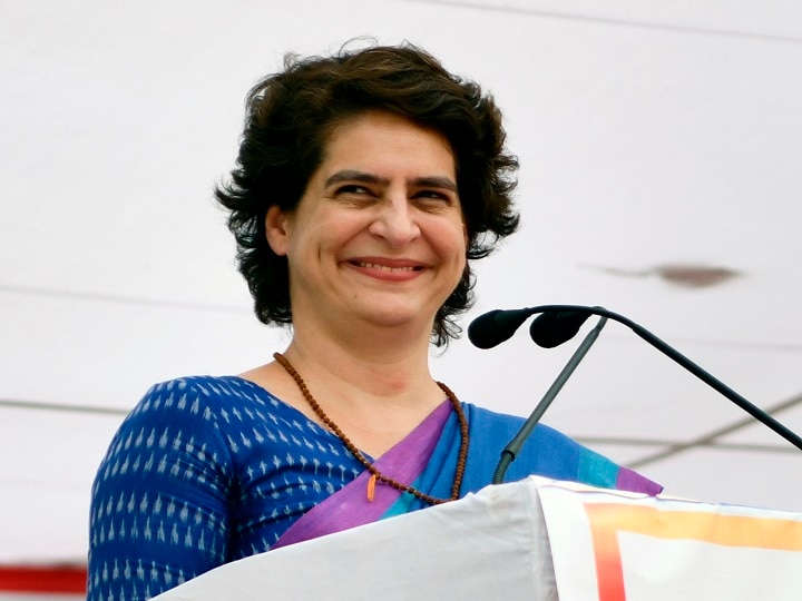 Priyanka Gandhi hints to active in 2020 Delhi assembly elections यूपी के बाद अब इस राज्य में सक्रिय हो सकती हैं प्रियंका गांधी, दिया ये संकेत