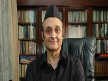 सरकार जवाहरलाल नेहरू की विरासत को खत्म करने पर तुली हुई है- कर्ण सिंह