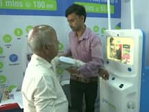 लखनऊ: चार बाग रेलवे स्टेशन पर लगा \'हेल्थ एटीएम\', 100 रुपये में होती है 16 तरह की स्वास्थ्य जांच