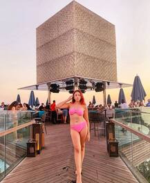 खूबसूरत अंदाज़ में वेकेशन एंजॉय कर रही हैं बिग बॉस की एक्स कंटेस्टेंट नितिभा कौल