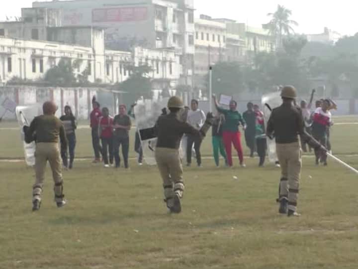 Mock drill conducted in Gorakhpur अयोध्‍या पर फैसले को लेकर पुलिस ने कसी कमर, गोरखपुर में किया गया मॉक ड्रिल का आयोजन