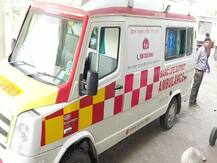 दिल्ली: कार में मिला दो डॉक्टर्स का शव, पुलिस को आत्महत्या का शक