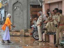 अयोध्या: फैसले से पहले हलचल तेज, गृह मंत्रालय ने राज्यों से अलर्ट रहने को कहा, UP में सुरक्षा बेहद कड़ी