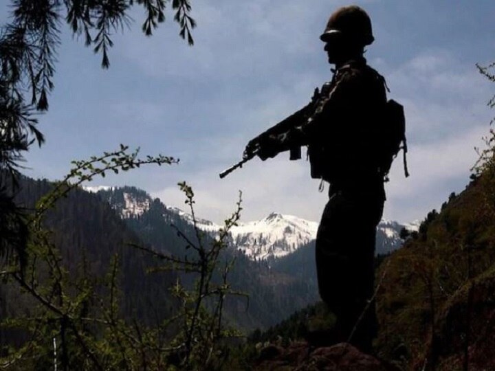 Jammu and Kashmir- Pakistan breaks ceasefire again in Tangdhar, Indian Army is giving a befitting reply जम्मू-कश्मीर: तंगधार में पाकिस्तान ने फिर तोड़ा सीजफायर, भारतीय सेना दे रही है मुंहतोड़ जवाब
